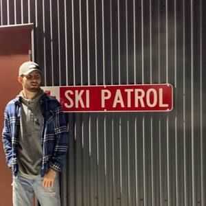 Meet your Posher, Brady